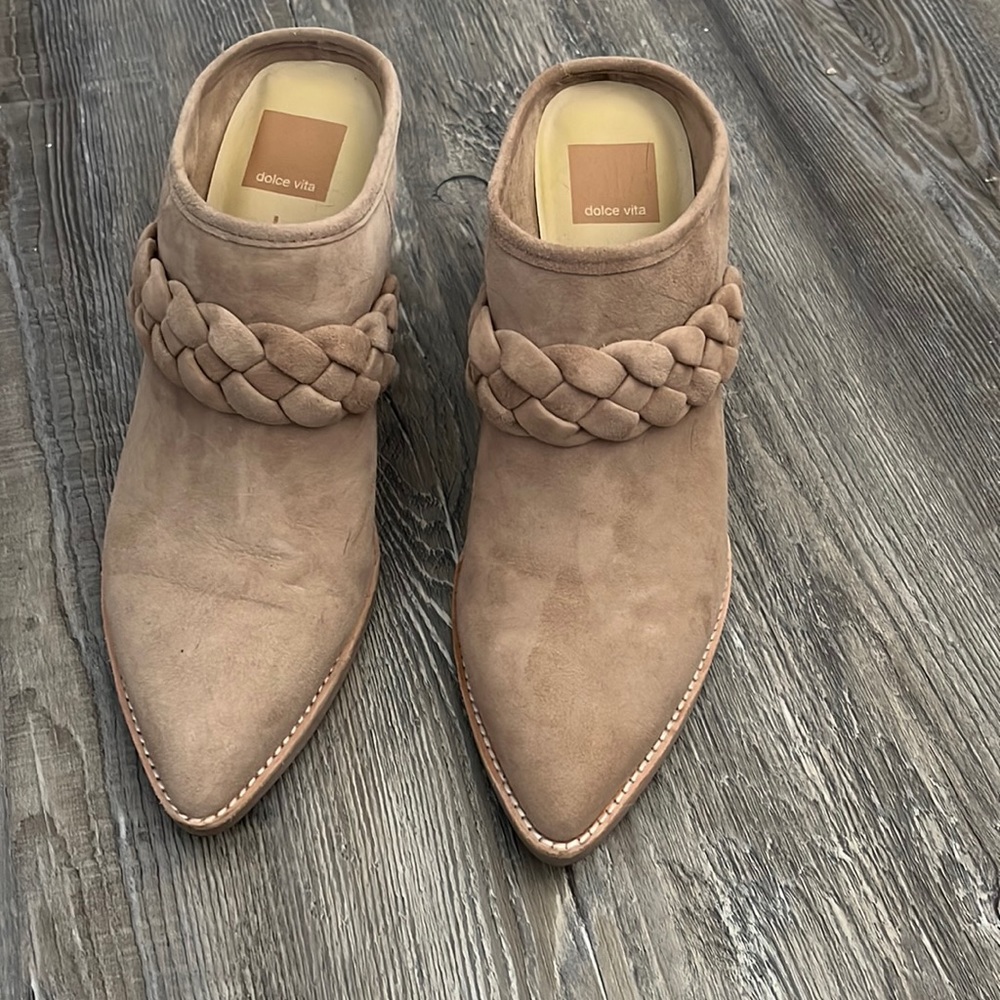 Dolce Vita mules